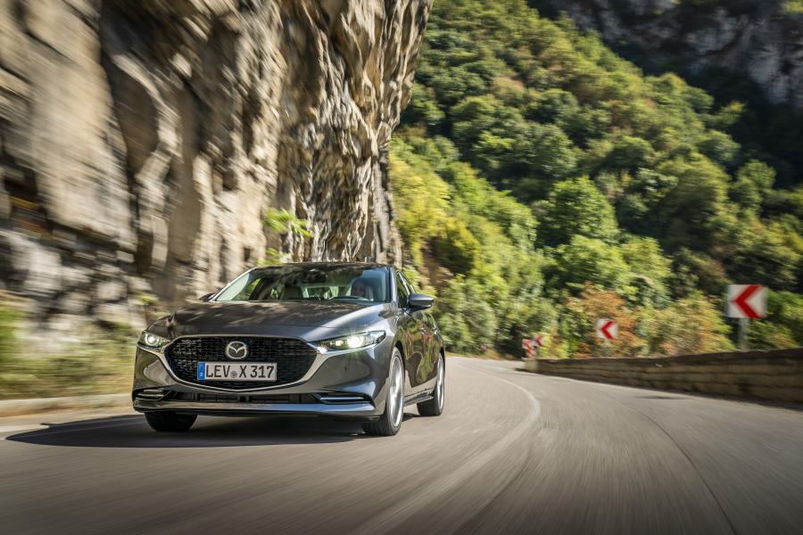  Mazda3 Skyactiv-X Sedan (BP) 2019 года  (WW) (фото 23 из 37)